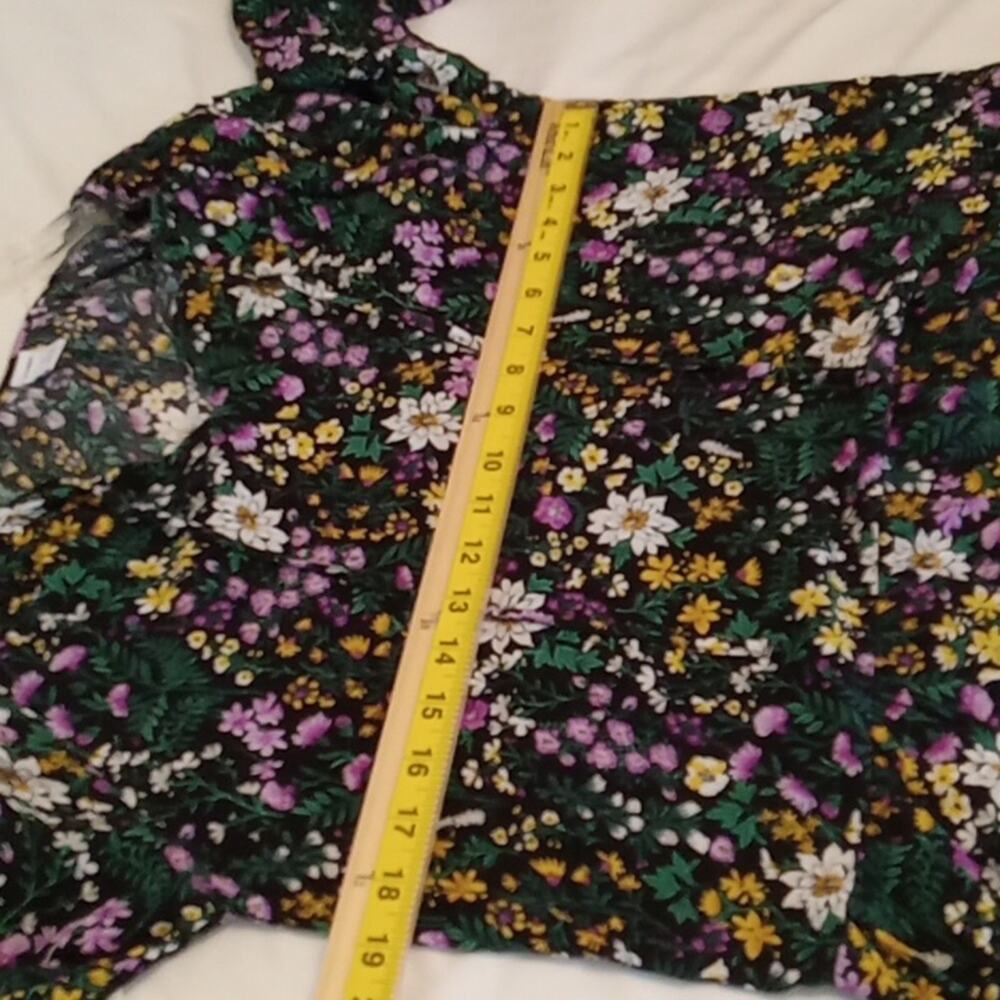 Old Navy women's floral size Medium long sleeve blouse. - Picture 6 of 8